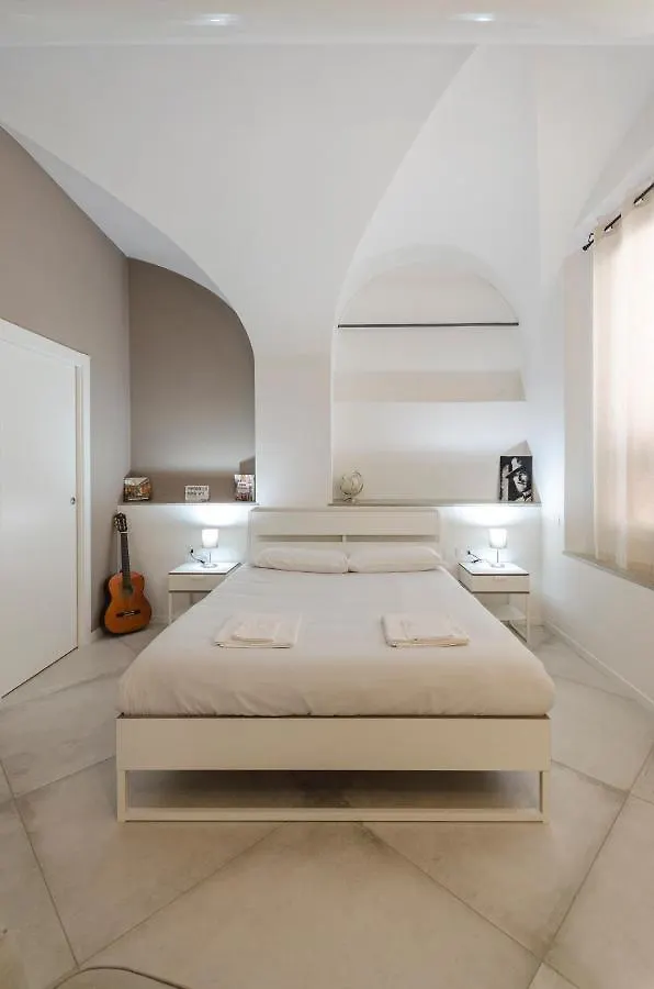 Cartoleria Suite: Spazioso, Moderno E Centrale Bolonia Apartament