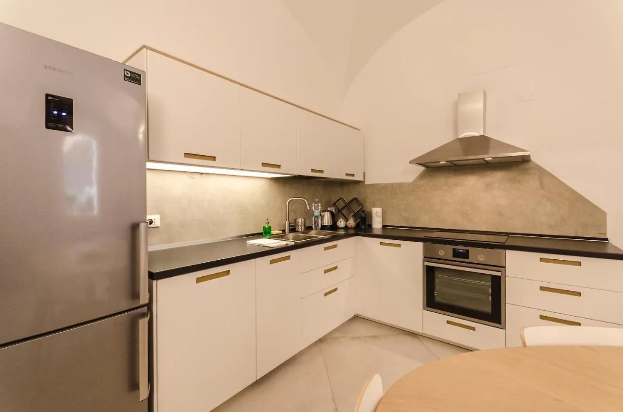 Cartoleria Suite: Spazioso, Moderno E Centrale Bolonia 0*,  Włochy